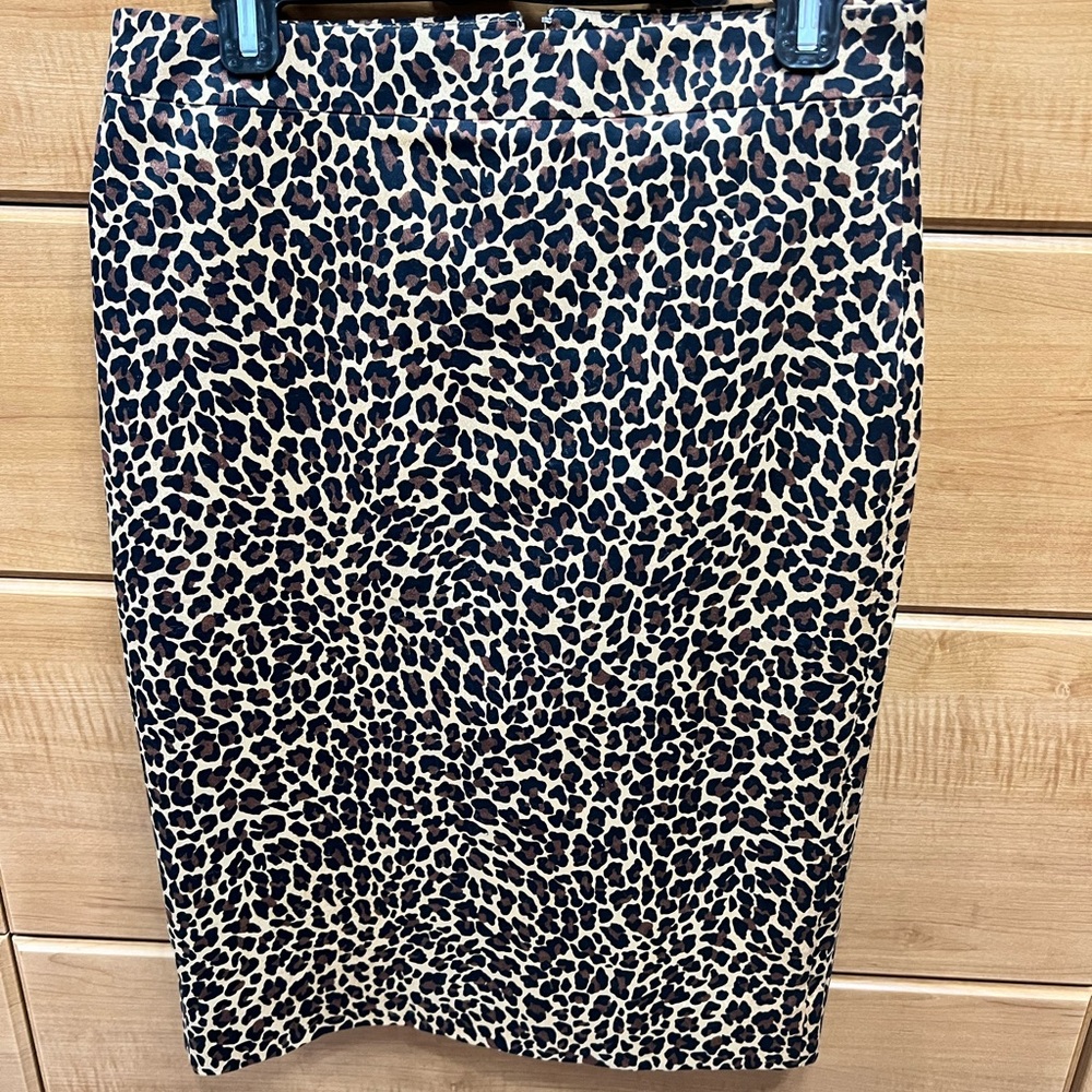 Leopard Print Women's Skirt SIZE 6 J. Crew Stretch Fabric